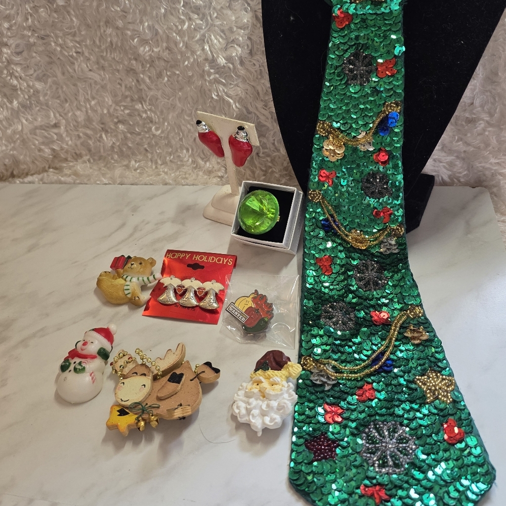 Festive Green Sequin Tie with Holiday Accesories